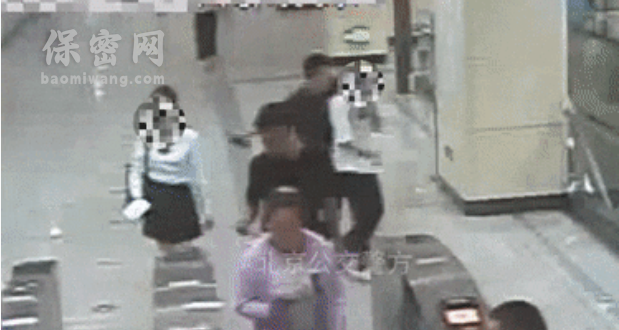 北京地铁偷拍