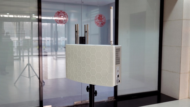 移动通信干扰器的工作原理